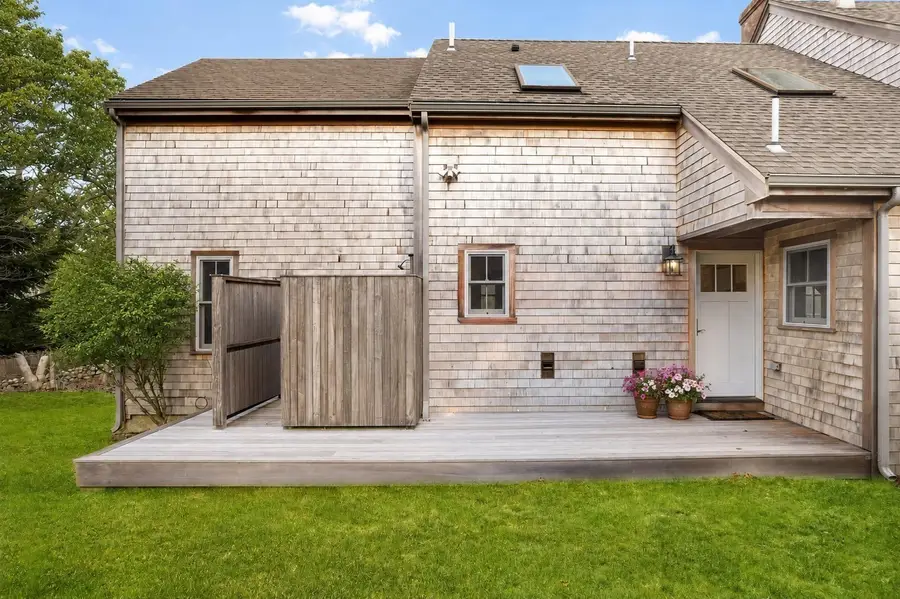 8 Jeffers Way, Aquinnah, MA 02535 - #3