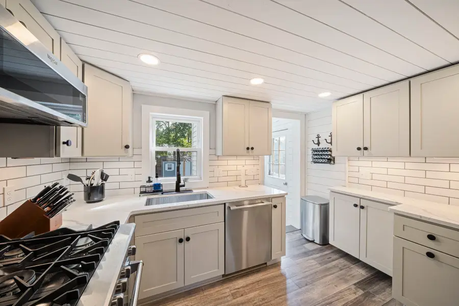 338 Green St, Weymouth, MA 02191 - #3