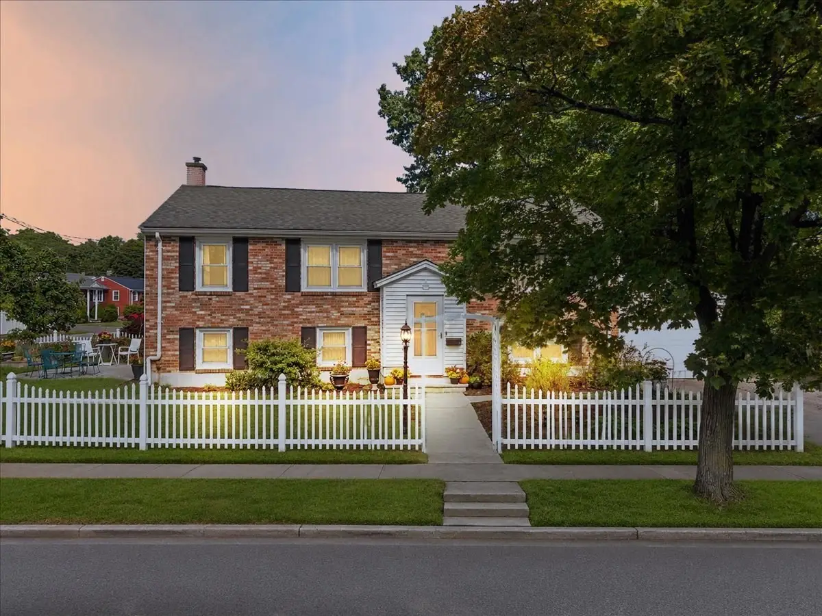 116 Running Brook Rd., Boston, MA 02132 - #1