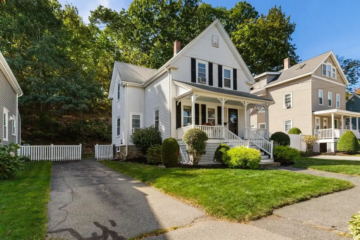 5 Walnut St, Wakefield, MA 01880 - #1