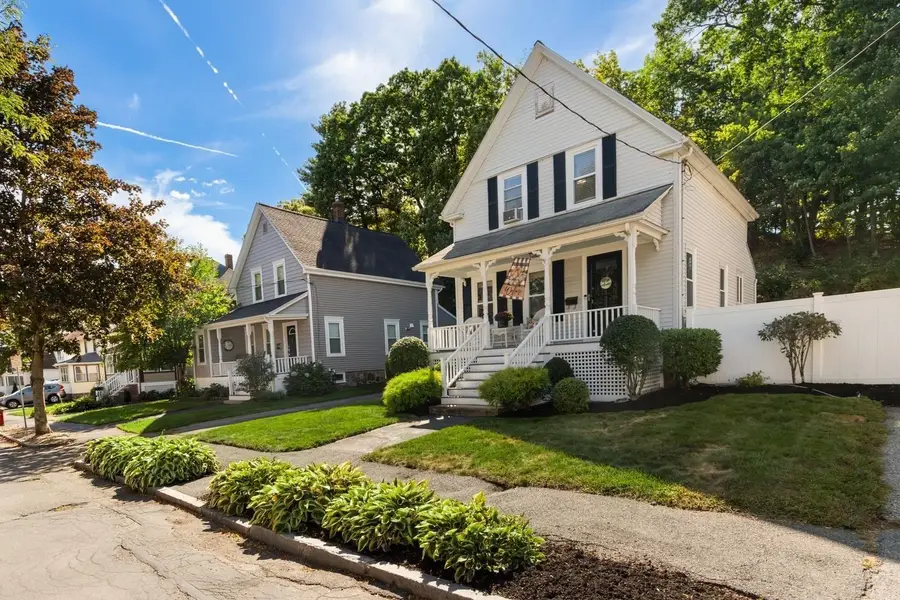 5 Walnut St, Wakefield, MA 01880 - #2