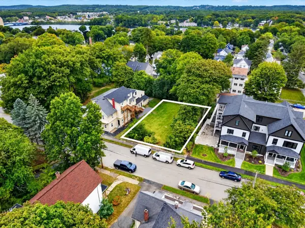 93 Alvarado Ave, Worcester, MA 01604