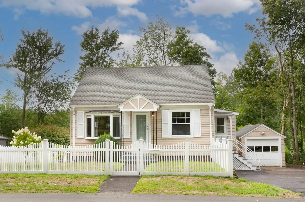13 Brook Street, Reading, MA 01867 - #1