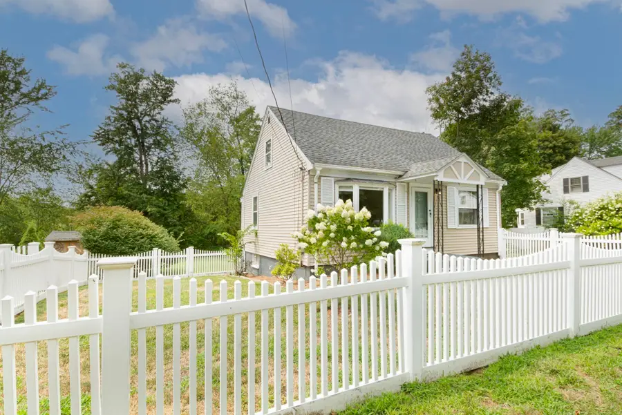 13 Brook Street, Reading, MA 01867 - #2