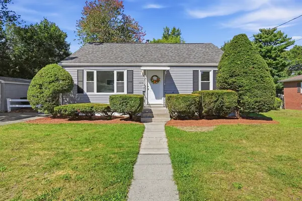 1078 Granby Rd, Chicopee, MA 01020