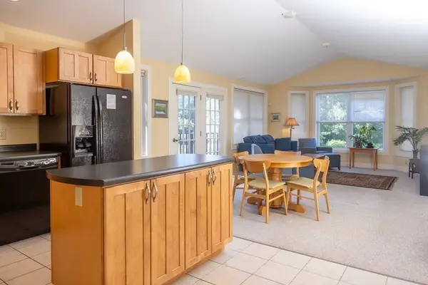 26 Myers Farm Lane #26, Greenfield, MA 01301