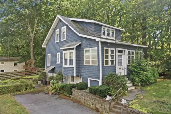 62 Chase Avenue, Lexington, MA 02421