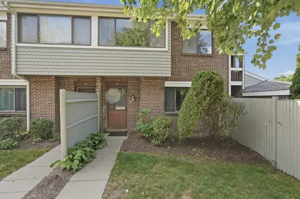 88 Bailey St #88, Stoughton, MA 02072