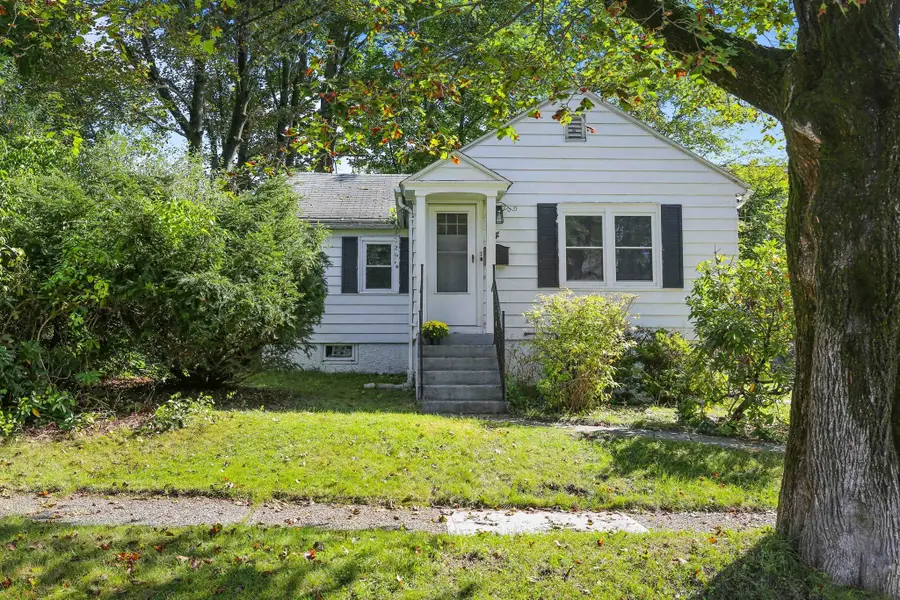 4 Pomona Rd, Worcester, MA 01602 - #2
