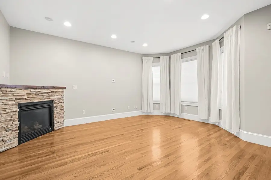 12 I St #1, Boston, MA 02127 - #2