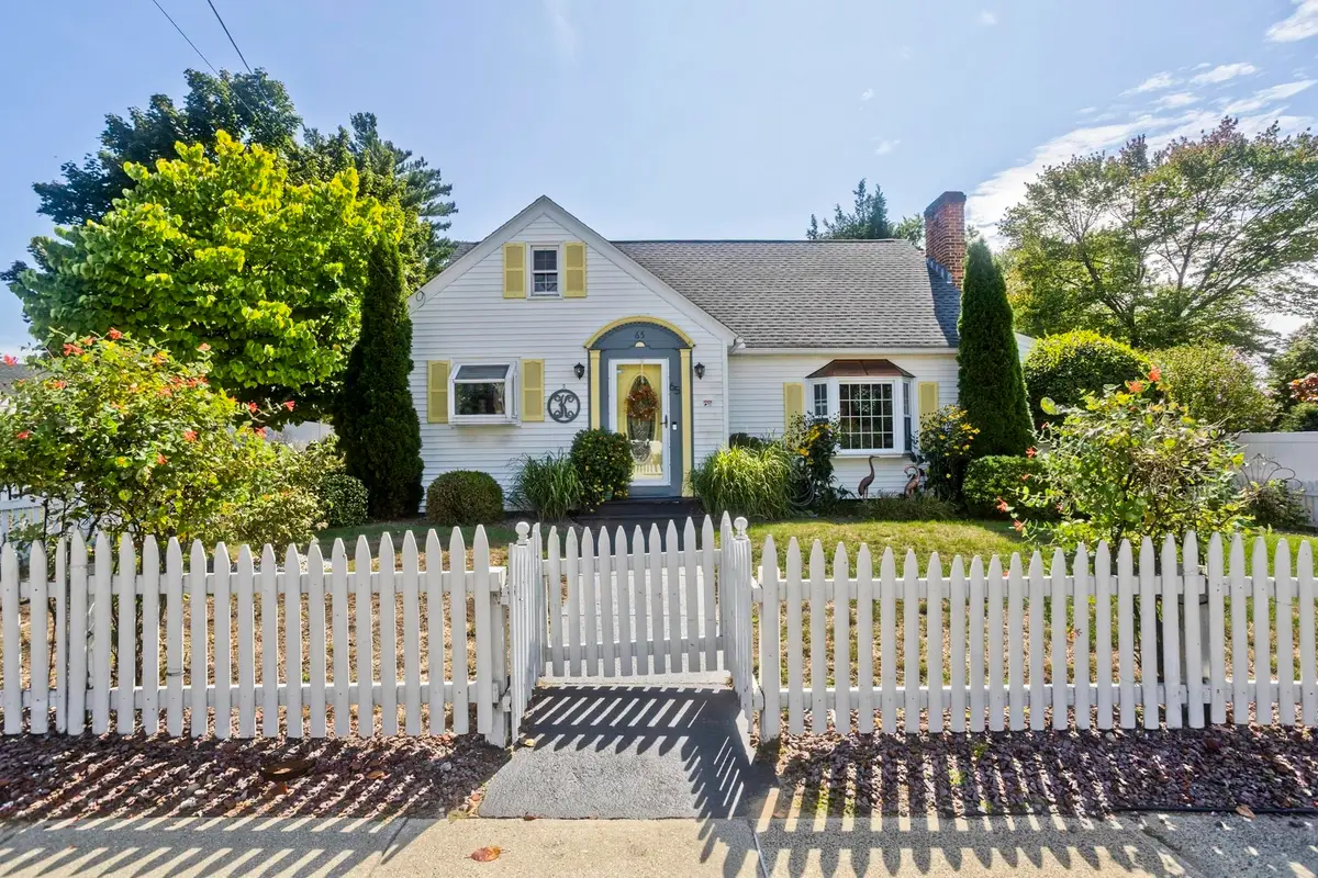 65 Beauchamp Terr., Chicopee, MA 01020 - #1