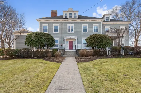8 Parker Rd #4, Wakefield, MA 01880
