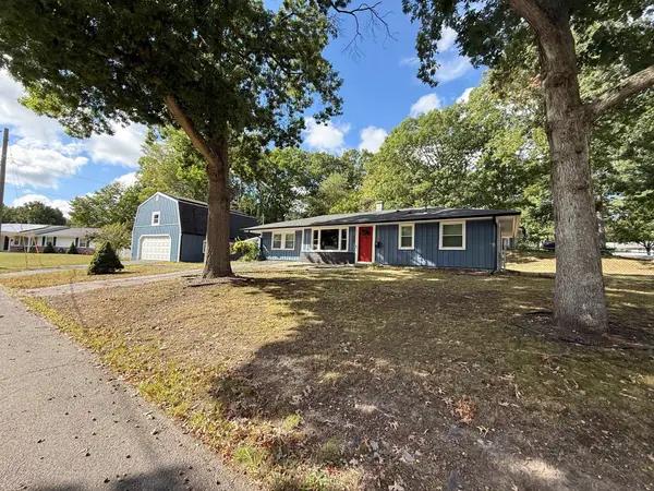 124 Sharon St, Brockton, MA 02302