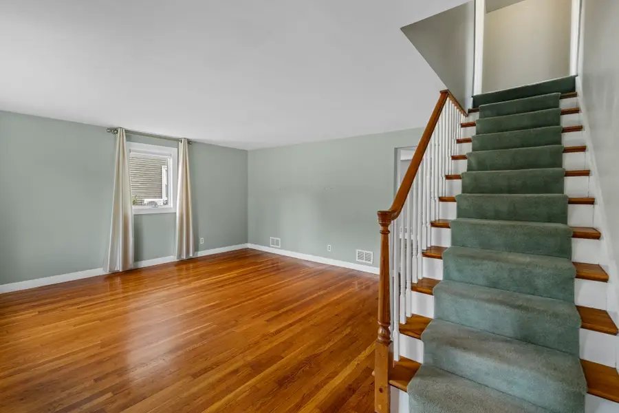 50 Main St, Foxboro, MA 02035 - #3