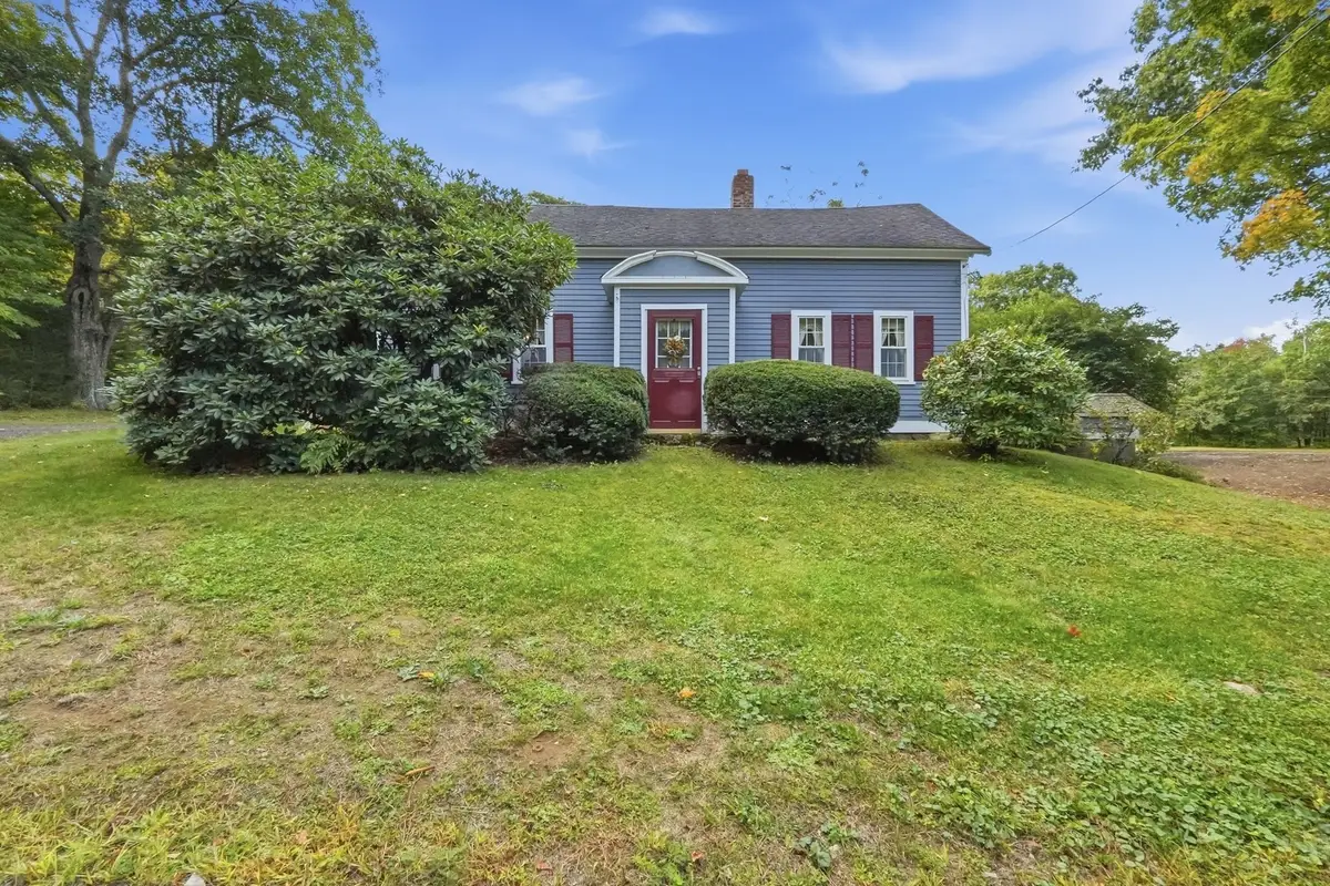 70 Old Princeton Rd, Hubbardston, MA 01452 - #1