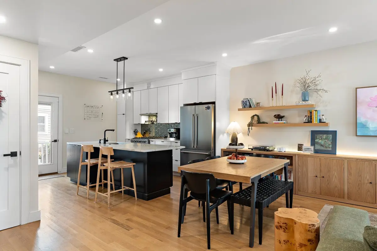39 Essex St, Boston, MA 02129 - #1