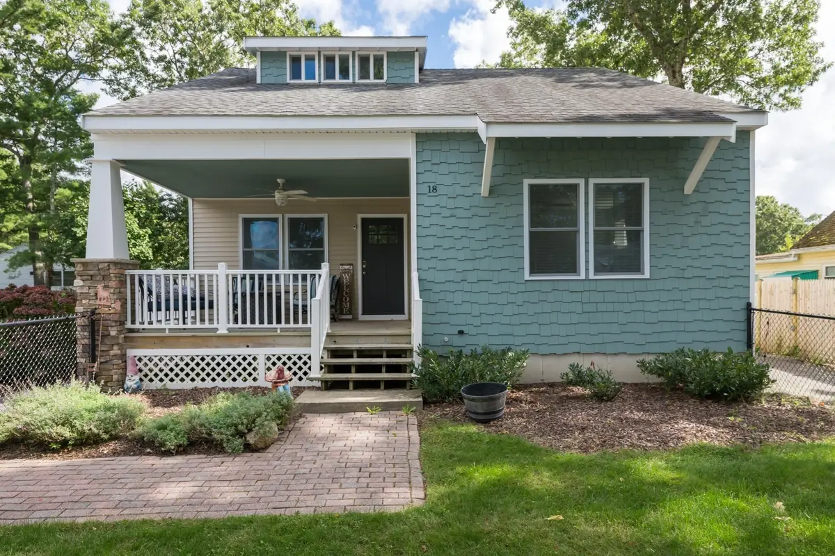 18 Elmwood St, Wareham, MA 02571 - #1