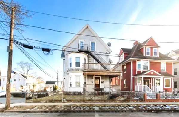 16 Salem St, Lynn, MA 01905