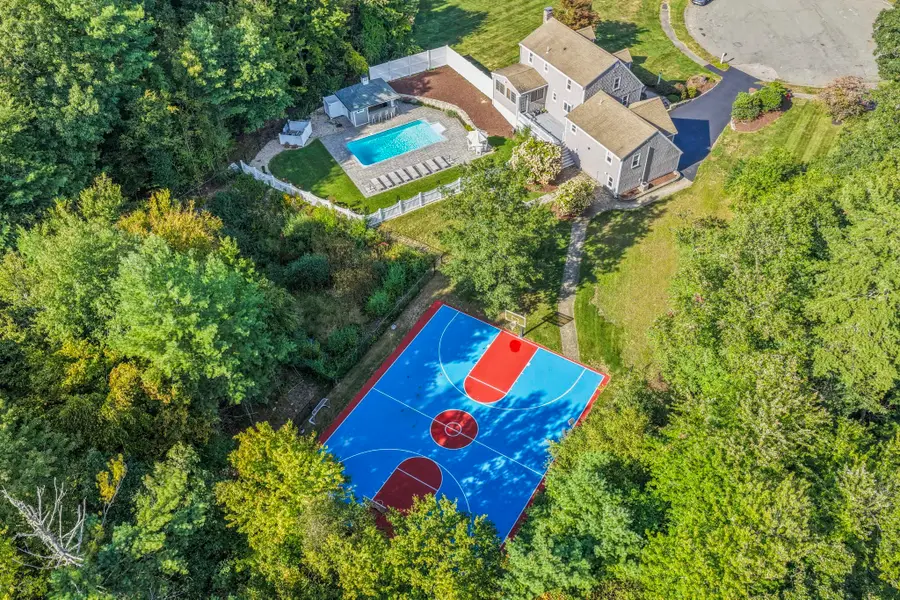 10 Cottonwood Court, Hanson, MA 02341 - #3