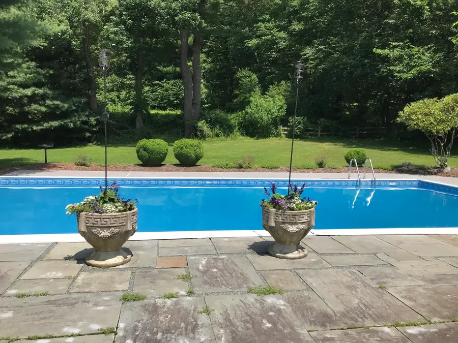 102 Hunting Lane, Sherborn, MA 01770 - #2