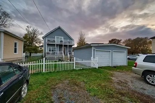 355 Peckham St, Fall River, MA 02724 - #2