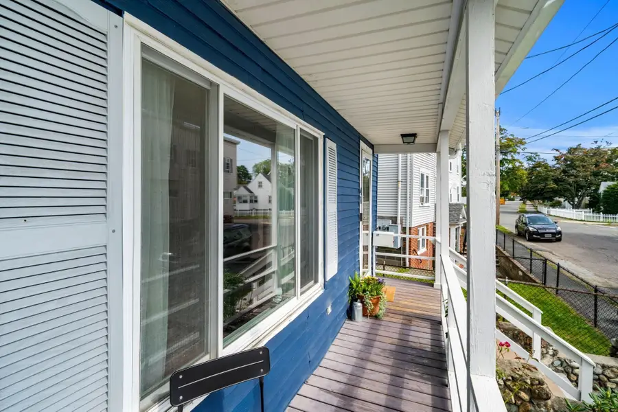 47 Sanford St, Melrose, MA 02176 - #2