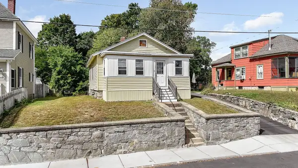 66 Seventh Ave, Lowell, MA 01854