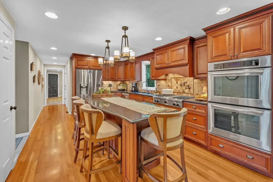 93 Mcclellan Rd, Sutton, MA 01590 - #2