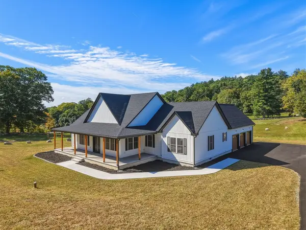 2238 Baptist Hill Rd, Palmer, MA 01069