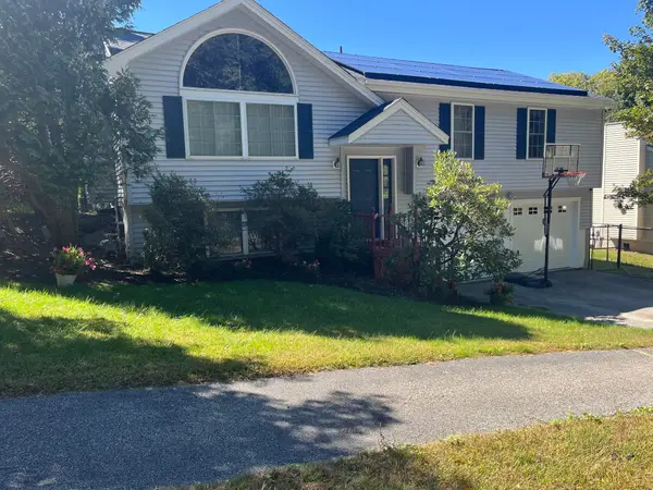 37 Moreland Green Dr, Worcester, MA 01609