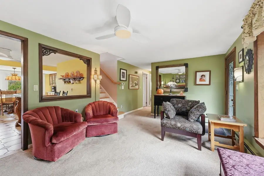 72 Sunset Terrace, Feeding Hills, MA 01030 - #3
