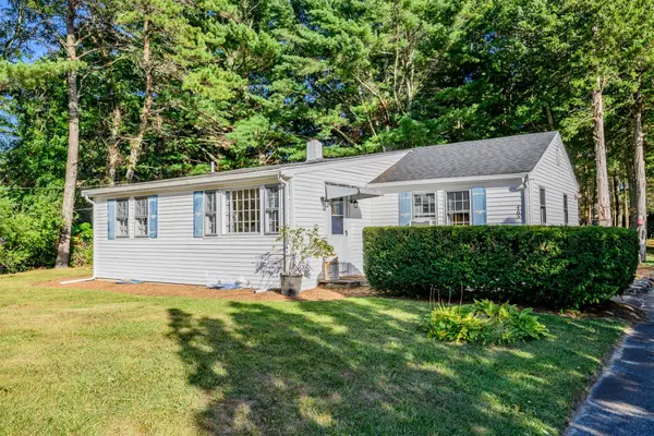 466 Old Mill Rd, Barnstable, MA 02655