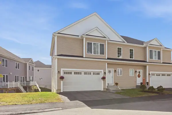34 Pouts Ln #34, Uxbridge, MA 01569