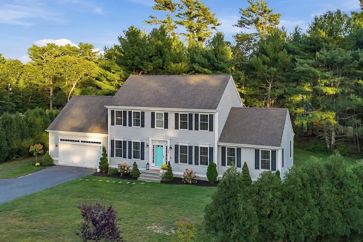 232 Collins Corner Rd, Dartmouth, MA 02747 - #1