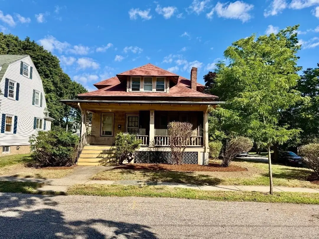 38 Raleigh Rd, Belmont, MA 02478 - #1