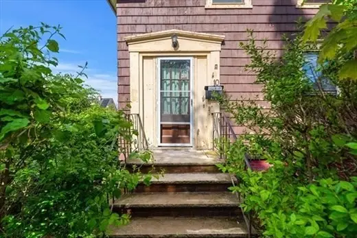 10 Pinkham St, Lynn, MA 01902