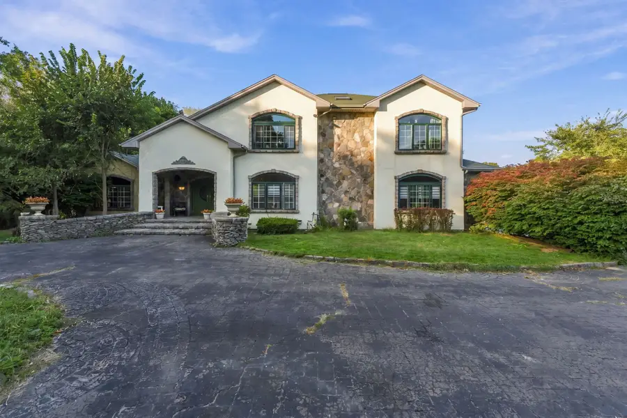 3147 Sharps Lot Rd, Dighton, MA 02715 - #3
