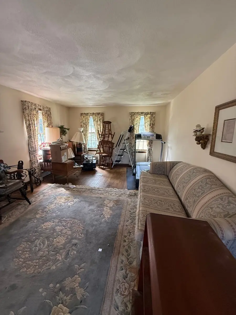 87 Wesson Ter, Northborough, MA 01532 - #3