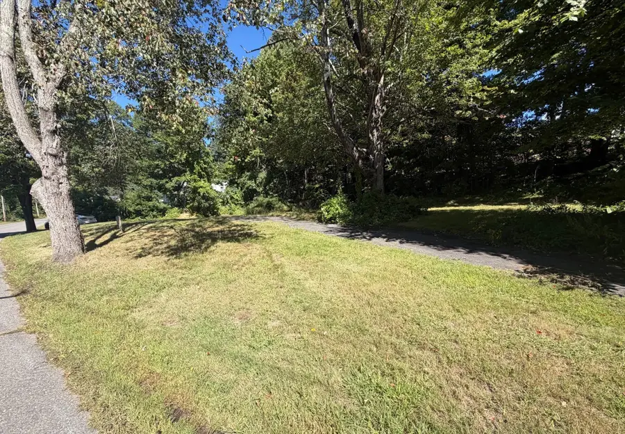 51 Rigby St, Clinton, MA 01510 - #2