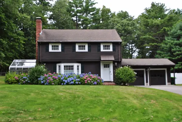 32 Moore Road, Wayland, MA 01778