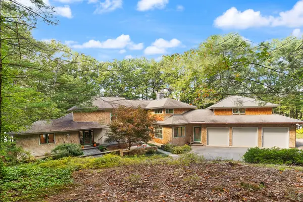 42 Great Pond Drive, Boxford, MA 01921
