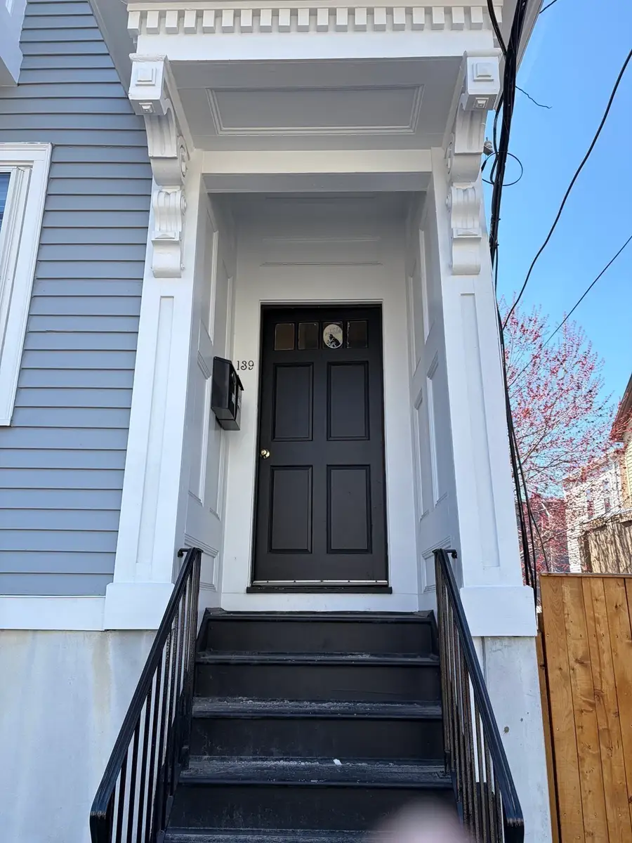 139 W 6th St #2, Boston, MA 02127 - #2
