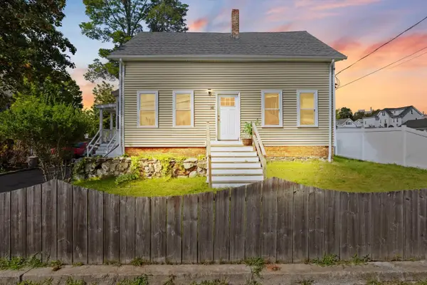 16 Presbrey Ave, Taunton, MA 02780