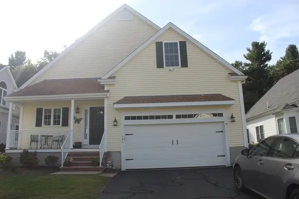 51 Lawrence Dr #51, Franklin, MA 02038