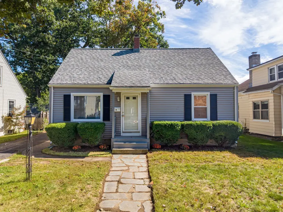 23 Schley St, Springfield, MA 01109 - #2