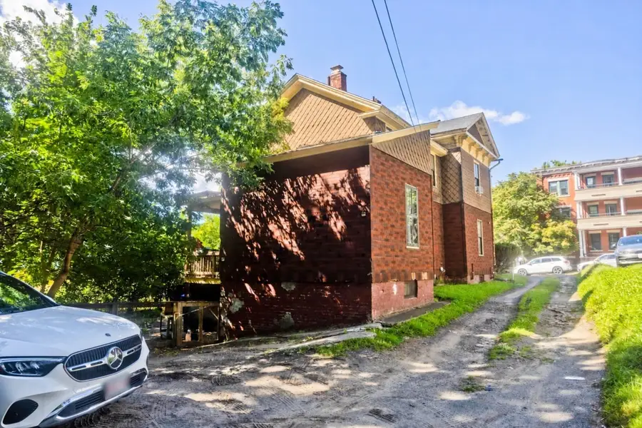 863 Worthington St, Springfield, MA 01105 - #3