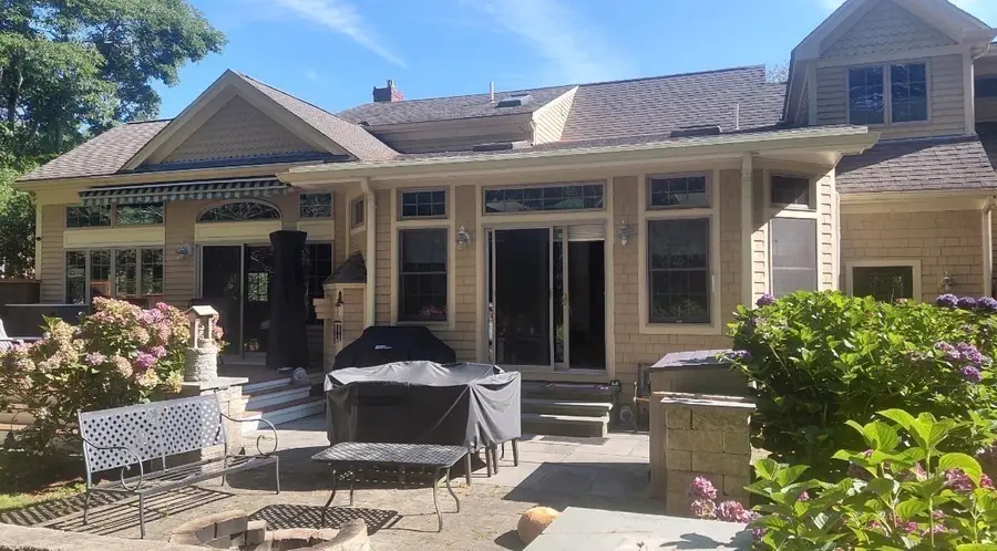 15 Tobisset St, Mashpee, MA 02649 - #2