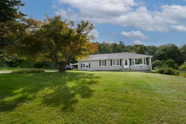 223 Federal Hill Rd, Oxford, MA 01540