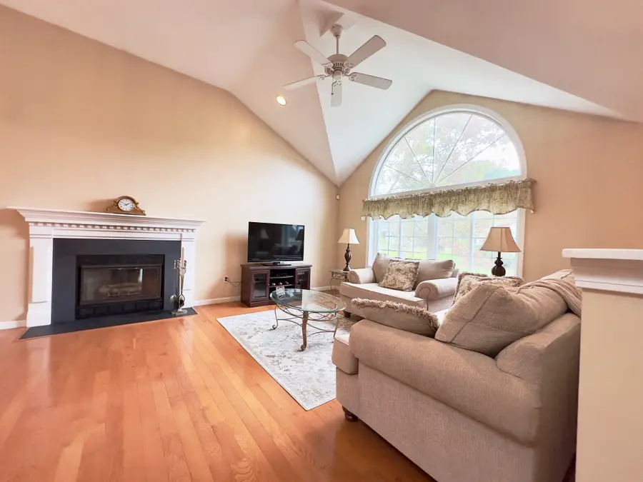 75 Moreland Green Dr, Worcester, MA 01609 - #2