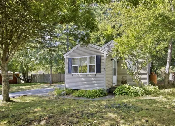 16 Fourth Ave., Lakeville, MA 02347